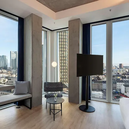 Szálloda Nhow Frankfurt 4*