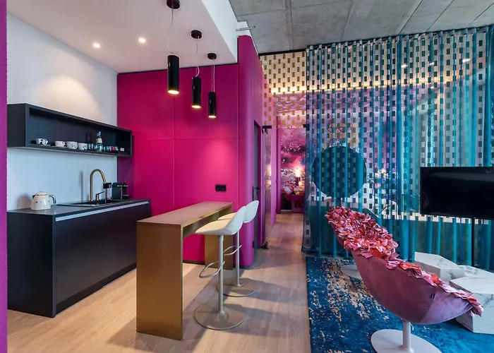 Hotell Nhow Frankfurt 4*